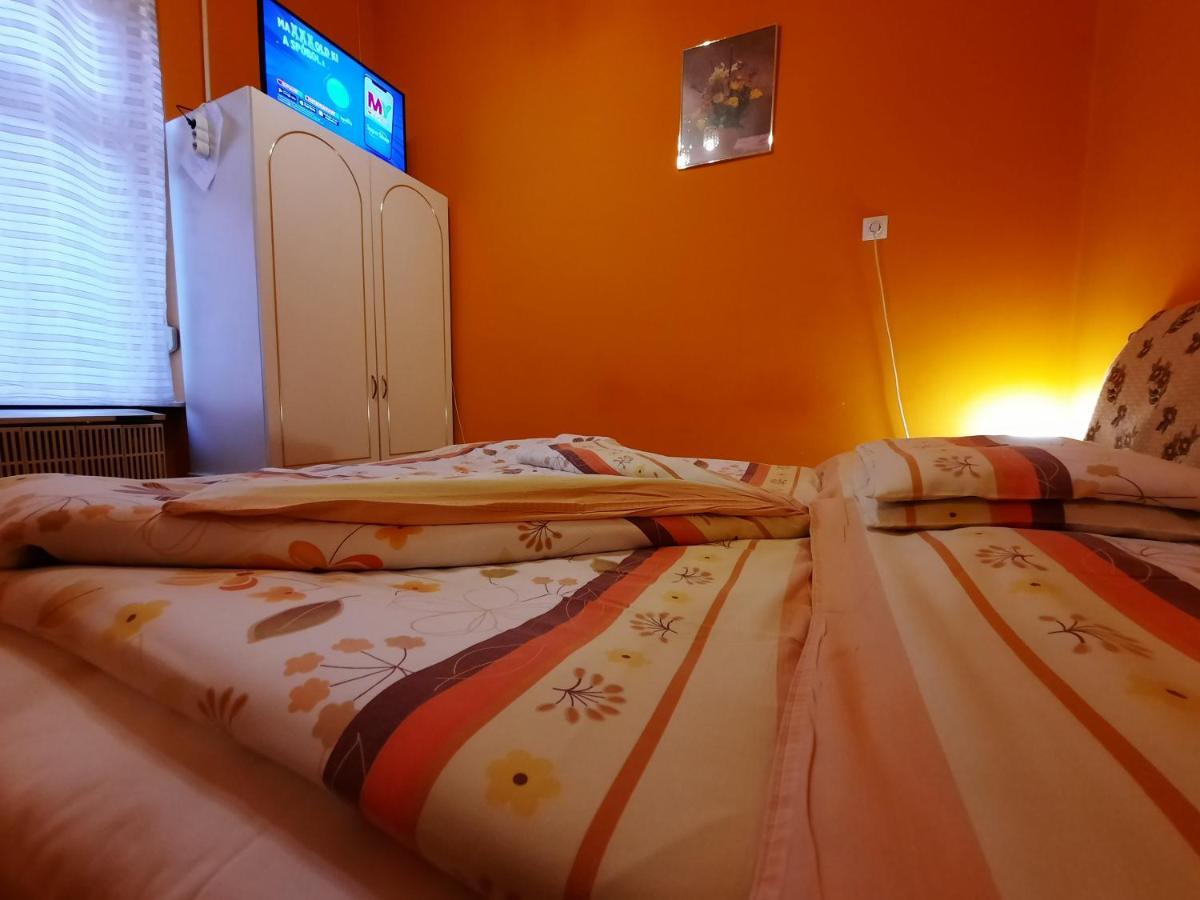 Gloria Apartman ギュラ エクステリア 写真